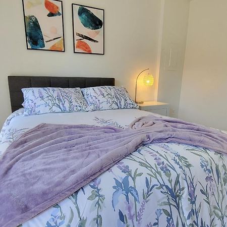 Discover Luxury Condo Steps Away From Celebration Pointe And I-75! 盖恩斯维尔 外观 照片