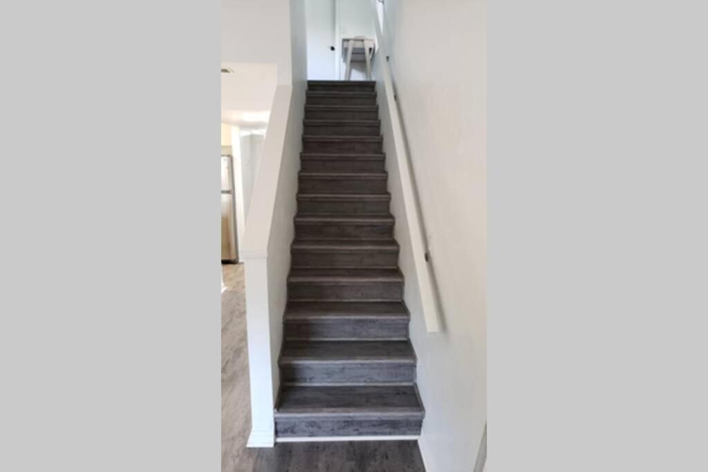 Discover Luxury Condo Steps Away From Celebration Pointe And I-75! 盖恩斯维尔 外观 照片