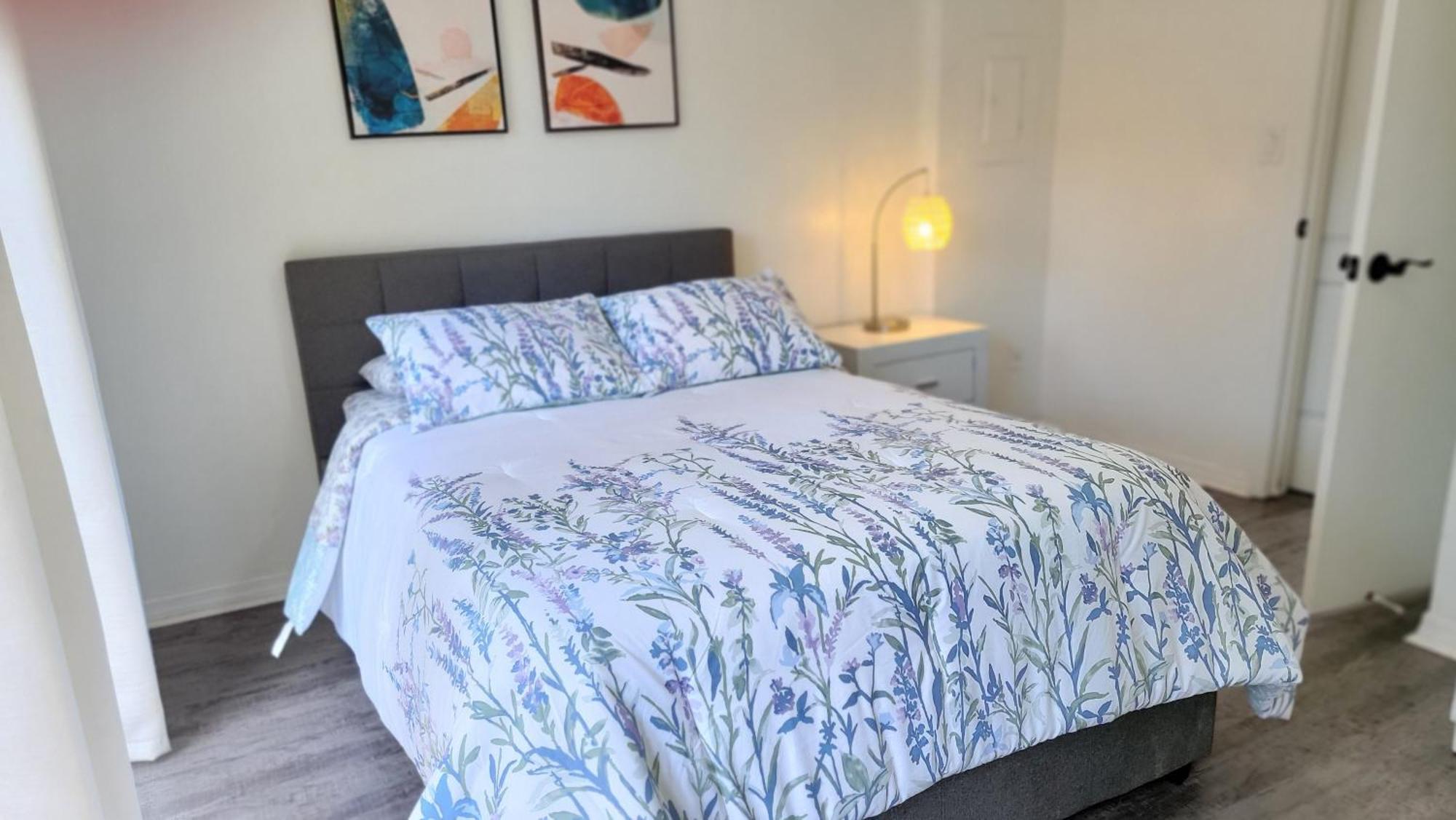 Discover Luxury Condo Steps Away From Celebration Pointe And I-75! 盖恩斯维尔 外观 照片